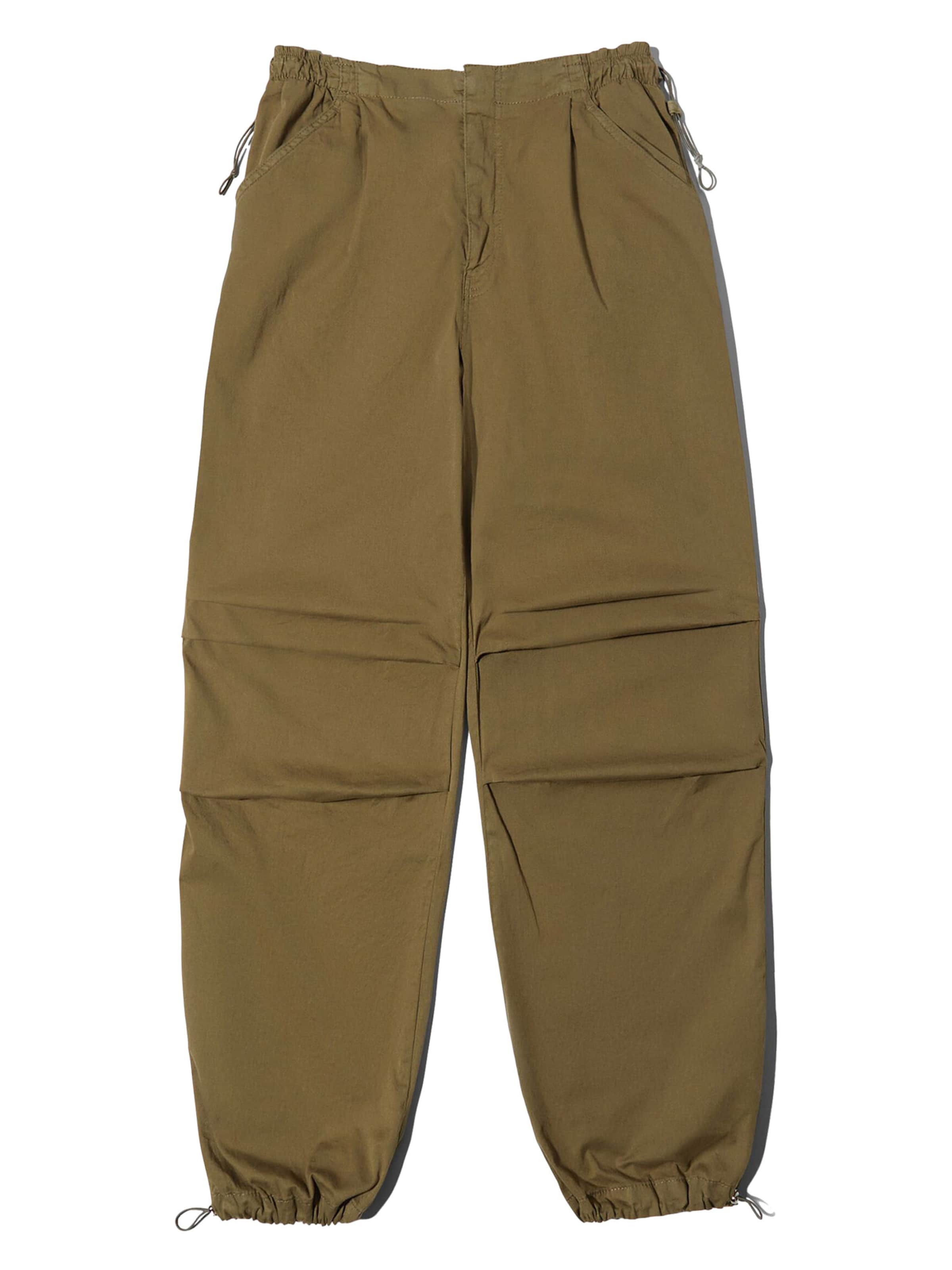 Bershka Regularen Hlače | zelena barva: sprednja stran