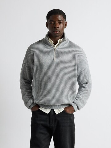 Burocs Sweater in Grey