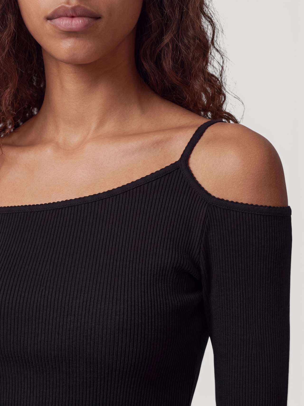 EDITED Novedades Camiseta 'Lisey' negro