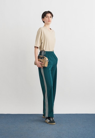 ADIDAS ORIGINALS Wide leg Παντελόνι 'Firebird' σε πράσινο