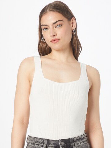 UNITED COLORS OF BENETTON Knitted top in White: front