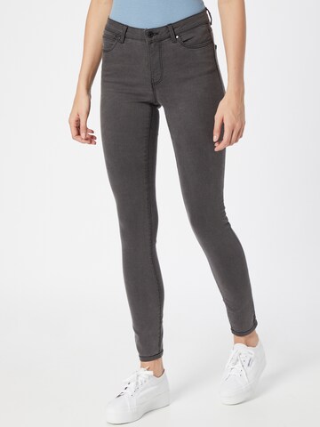 VERO MODA Skinny Jeans 'Judy' in Black: front