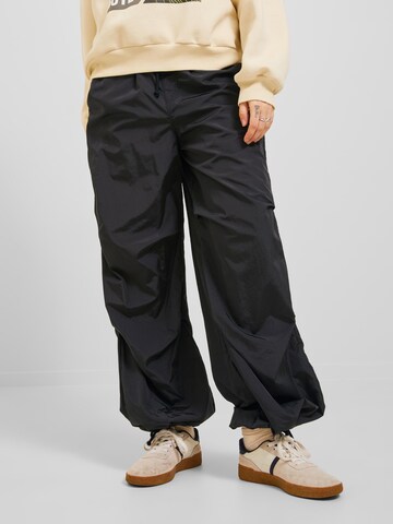 Loosefit Pantaloni cargo 'Sally' di JJXX in nero: frontale