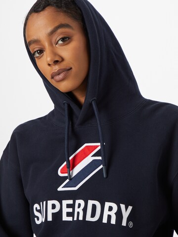 Sweat-shirt 'Stacked' Superdry en bleu