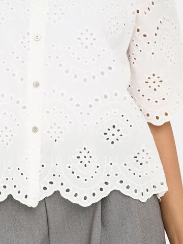 ONLY Blouse 'ONLY ONLVALAIS S/S SHIRT WVN NOOS CAMICIA' in White