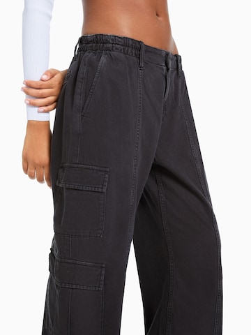 Bershka Wide leg Cargojeans in Grijs