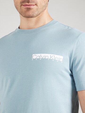Calvin Klein Μπλουζάκι σε μπλε