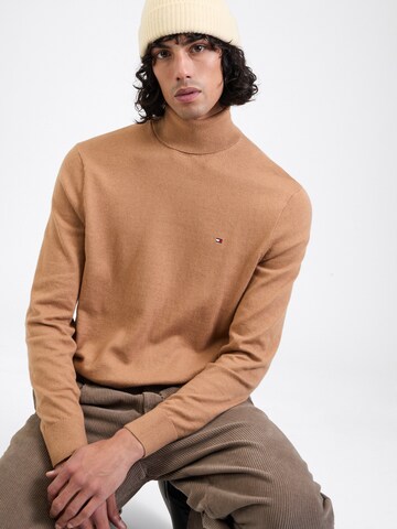 TOMMY HILFIGER Sweter w kolorze brązowy
