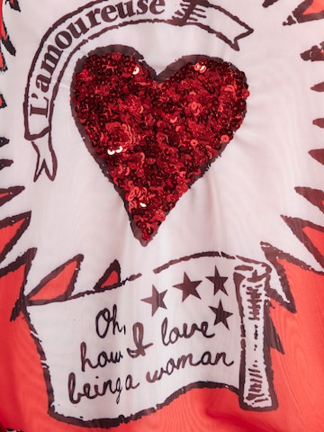 Grace Футболка в Красный