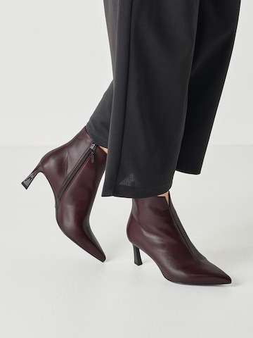 Bottines Tamaris en rouge : devant