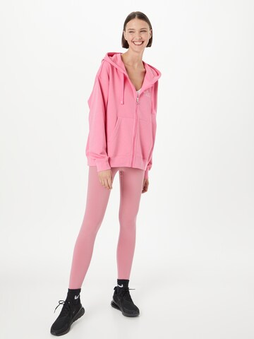 NIKE Sportsweatjacke in Pink