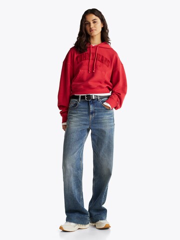 Tommy Jeans Sweatshirt in Red
