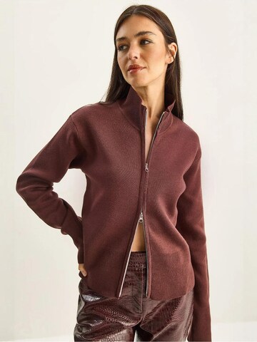 Bianco Lucci - Casaco de malha em vermelho