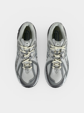 new balance - Sapatilhas baixas em cinzento