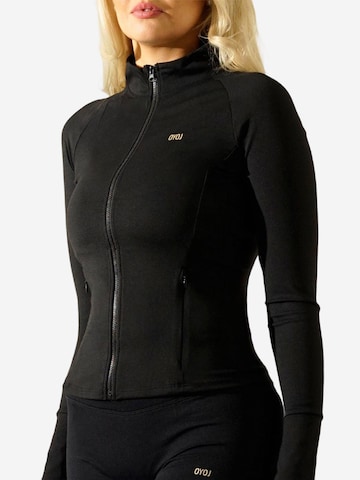 OYOJ Träningsjacka 'Shape Performance Zip Jacket - Black' i svart