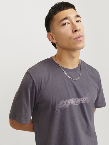 JACK & JONES Bluser & t-shirts i grå