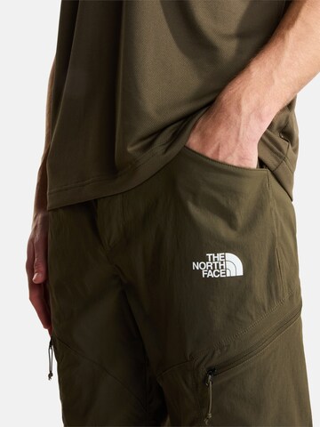 Tapered Pantaloni 'M EXPLORATION REG TAPERED CONVERTIBLE PA' di THE NORTH FACE in verde