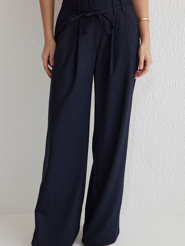 Trendyol Loosefit Hose in Blau: Vorderseite