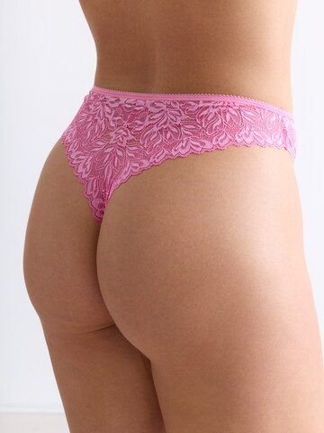 Erlich Textil - Tanga 'Iconic Lace' em rosa
