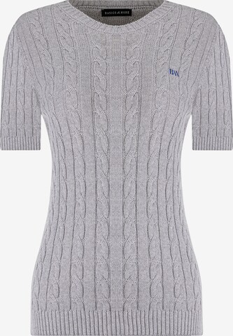 Basics and More Sweater 'Dana' in Grey: front