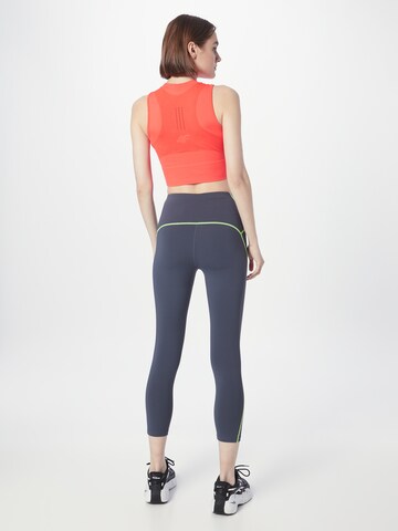 Skinny Pantalon de sport 4F en gris