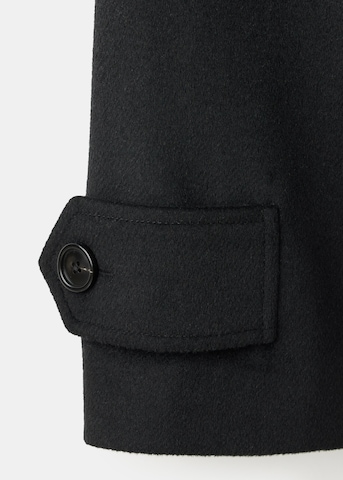 Veste mi-saison 'KANDY' MANGO en noir