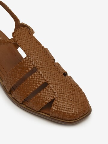 LOTTUSSE Sandals ' Cangrejera ' in Brown