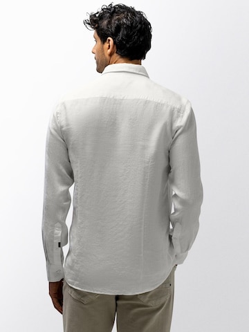 Coupe regular Chemise State of Art en blanc