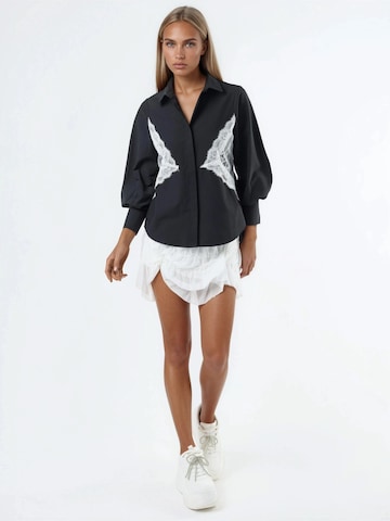 Qu Style Shirt in Black