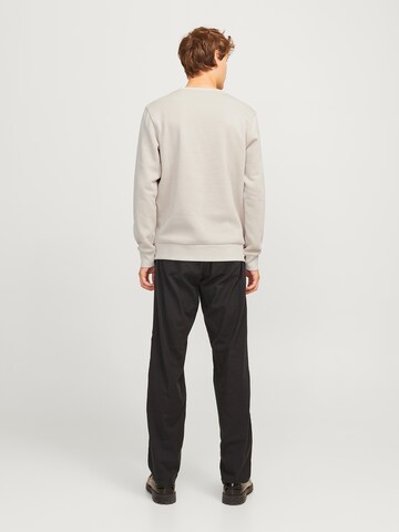 JJ Rebel - Sudadera 'JREBANDREW' en beige