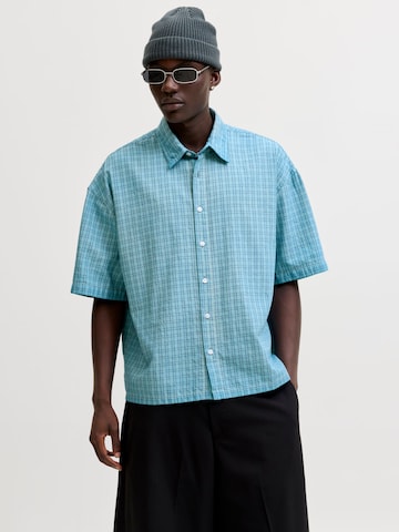 Coupe regular Chemise JACK & JONES en bleu : devant