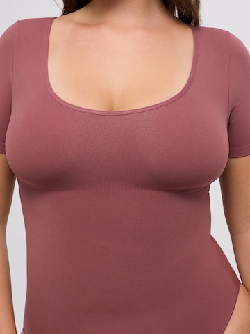 Body modellante 'Tshirt Sculpting Bodysuit with Slip' di cfab in lilla