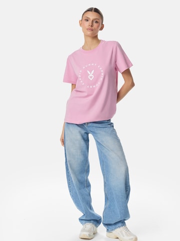 Cardio Bunny - Camiseta 'RELAXED LOGO' en rosa