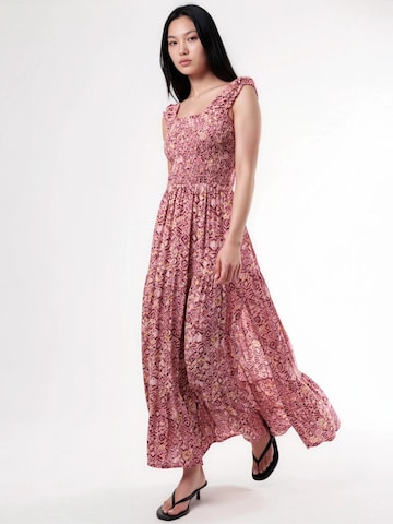 Busem Maxi Kleid in Rot
