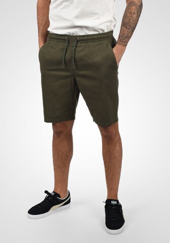 BLEND Regular Chino in Groen: voorkant