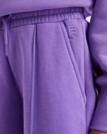 WE Fashion Regular Pants in Purple