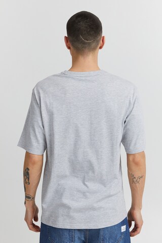 11 Project T-Shirt 'BRIGGS' in Grau