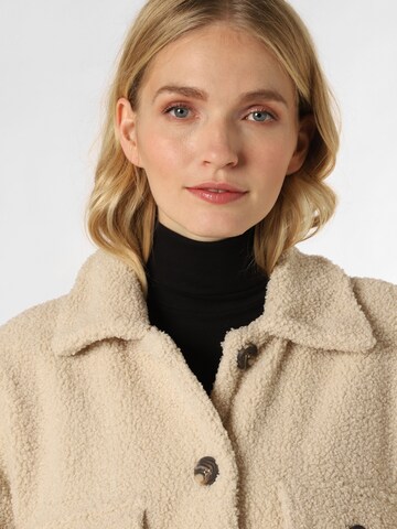 Aygill's Between-Season Jacket in Beige