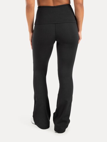 évasé Leggings ' Florea ' Smilodox en noir