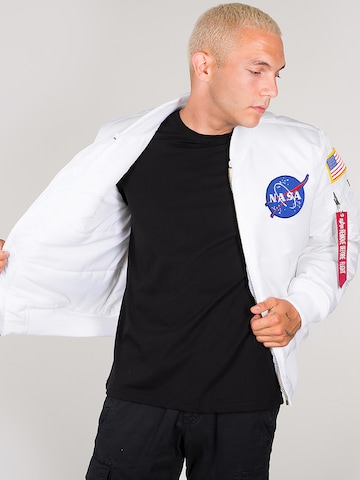 Geacă de primăvară-toamnă 'MA-1 VF NASA' de la ALPHA INDUSTRIES pe alb