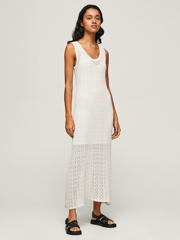 Pepe Jeans - Vestido 'FARAH' en blanco: frente