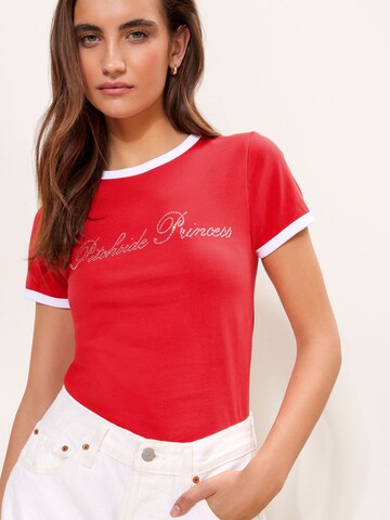 Lipsy Shirt in Red: front
