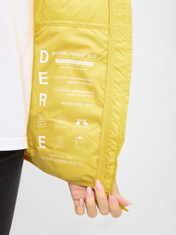 Derbe Jacke 'Lightby' in Gelb