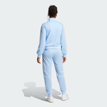 ADIDAS SPORTSWEAR Тренировочный костюм 'Essentials' в Синий
