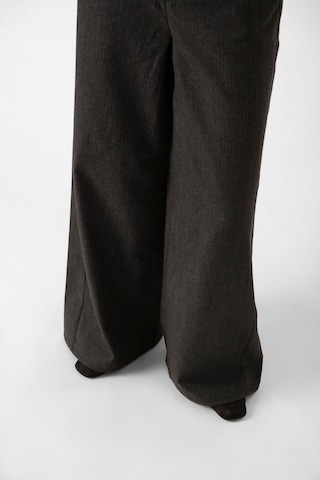 SOAKED IN LUXURY Loosefit Jeans 'SLKesja' in Zwart