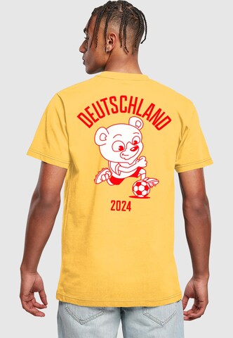 Mister Tee Shirt 'Football Bear' in Yellow: front