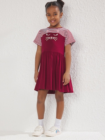Trendyol Dress in Red: front