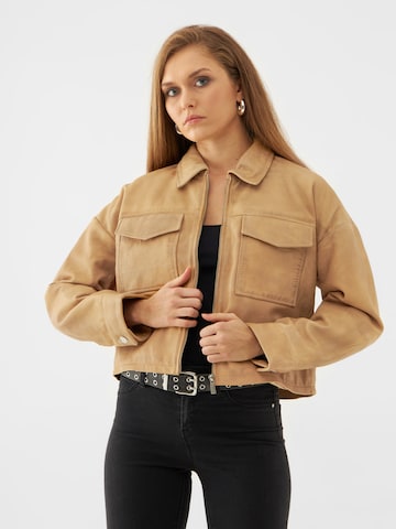 Bolongaro Trevor Overgangsjakke 'DAISY' i beige: forside