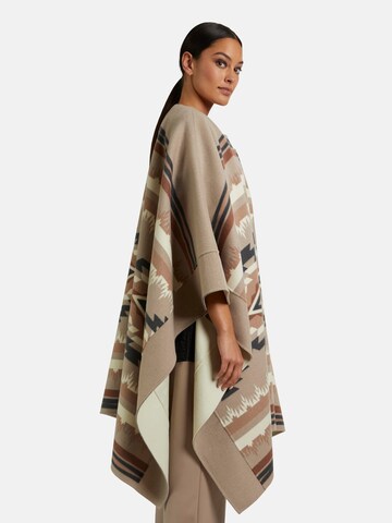 MADELEINE Cape in Beige