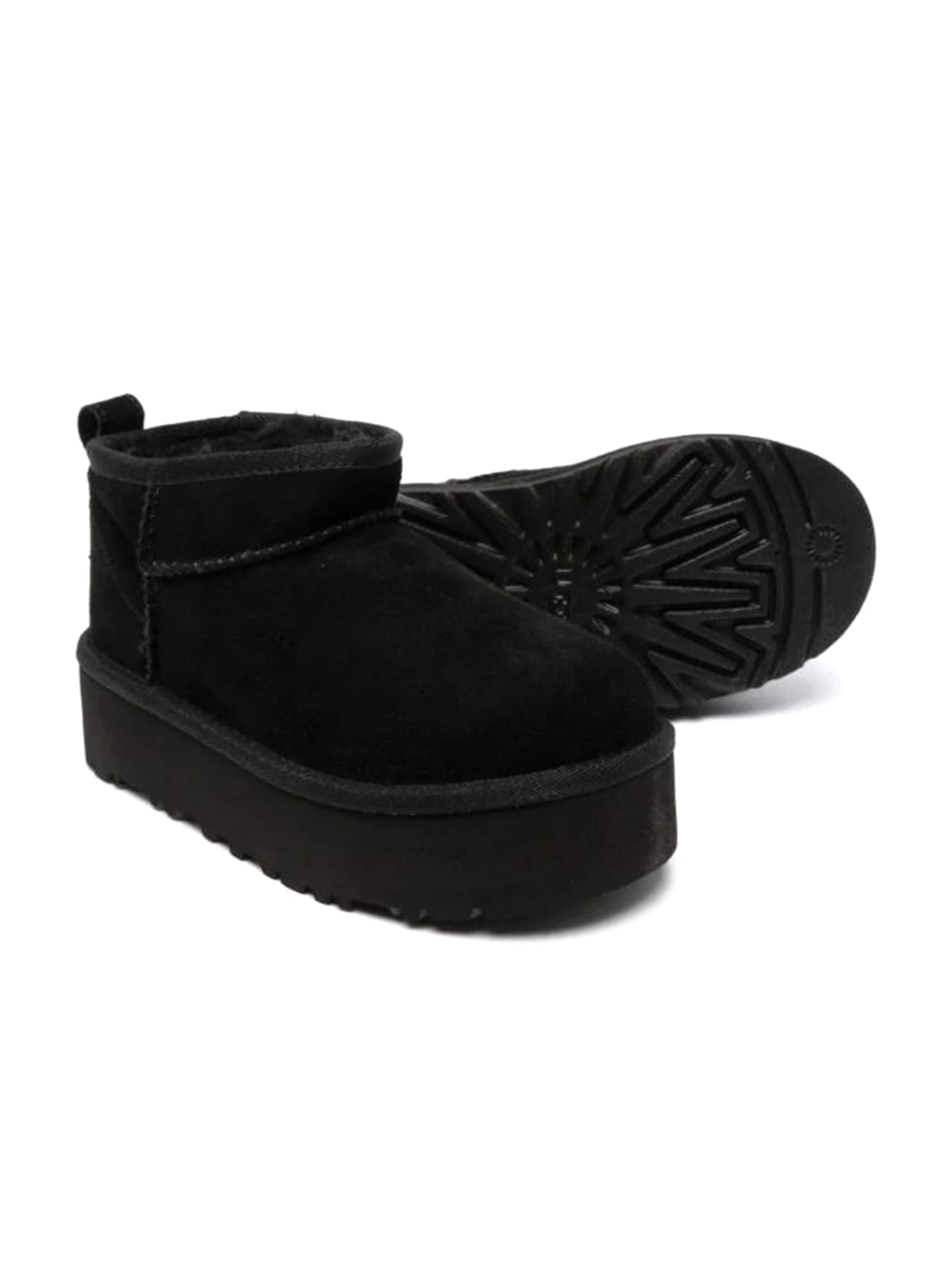 UGG Boot '® CLASSIC ULTRA MINI' in Black